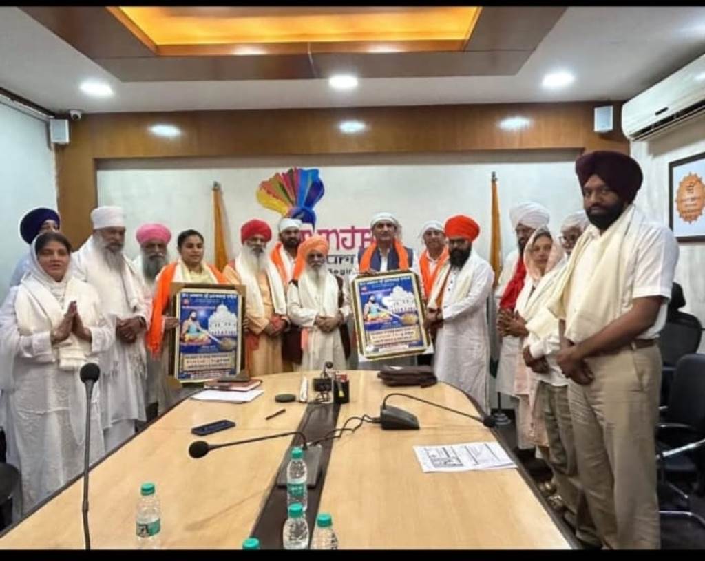 श्री गुरु रविदास महाराज जी के 650वें प्रकाश पर्व को लेकर चंडीगढ़ में अहम बैठक बाबा केवल सिंह जी ने की सहभागिता